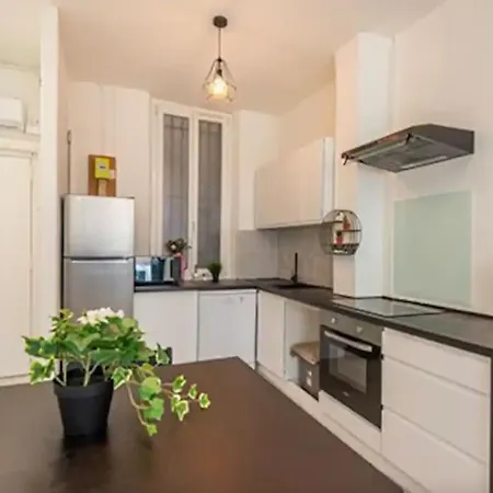 Apartment T2 Lumineux A La Joliette *